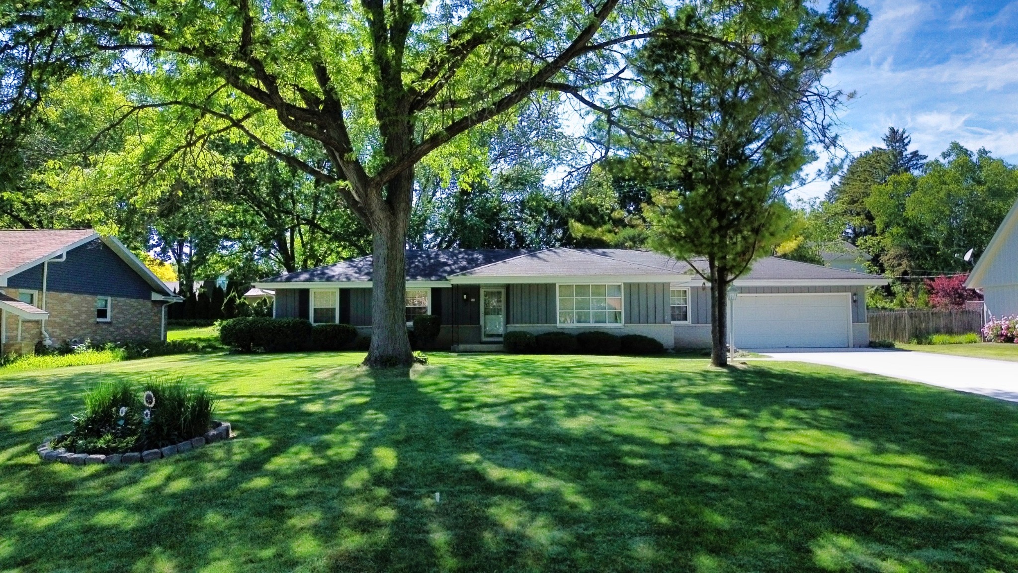 521 Alta Loma Dr